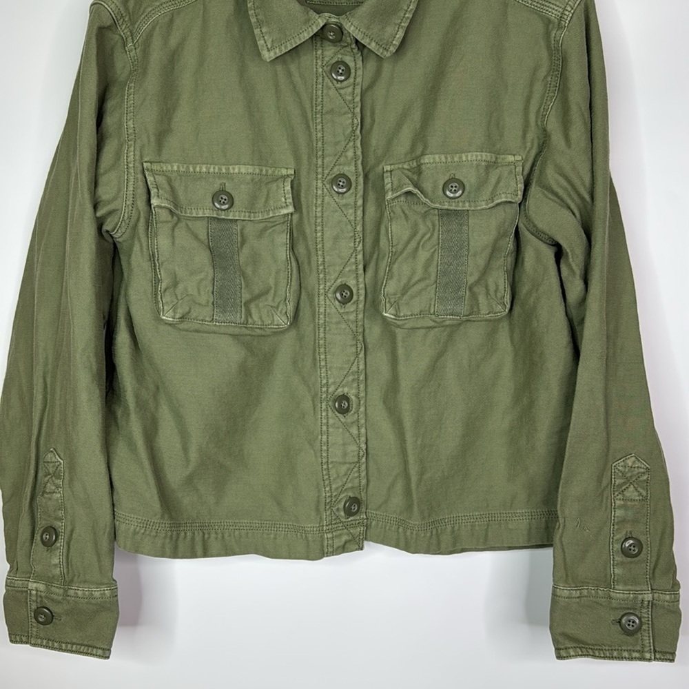 American Eagle Green Utility Button Camp Military Shirt Size Medium - Picture 3 of 7